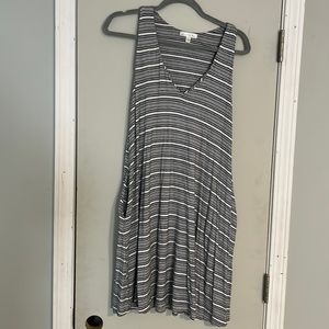 V neck stripped dress